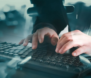 Één klik is genoeg – wat de hack bij Odido ons écht leert